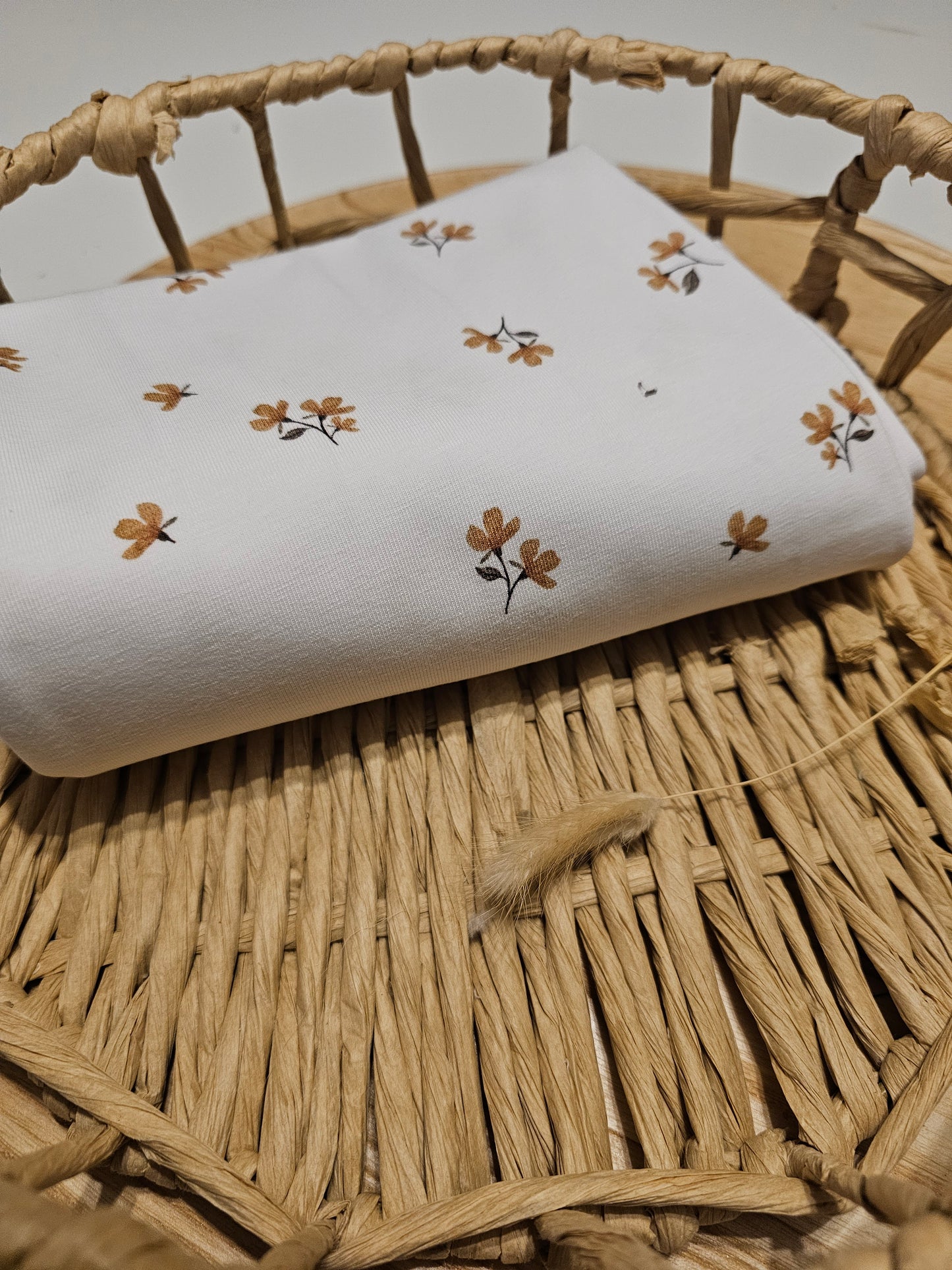 Reststück Jersey feine Blumen