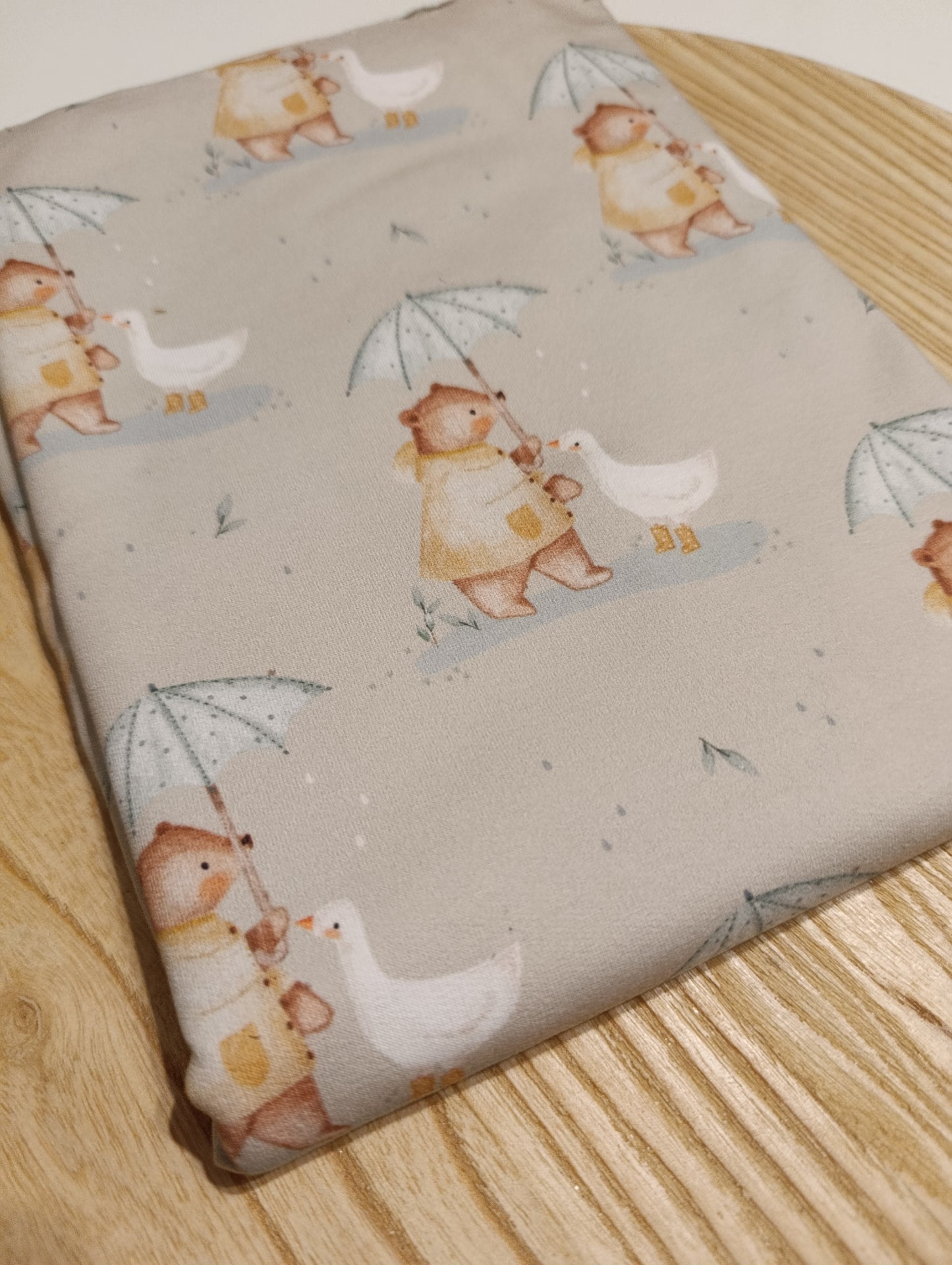 Reststück French Terry Regenbär 52cm