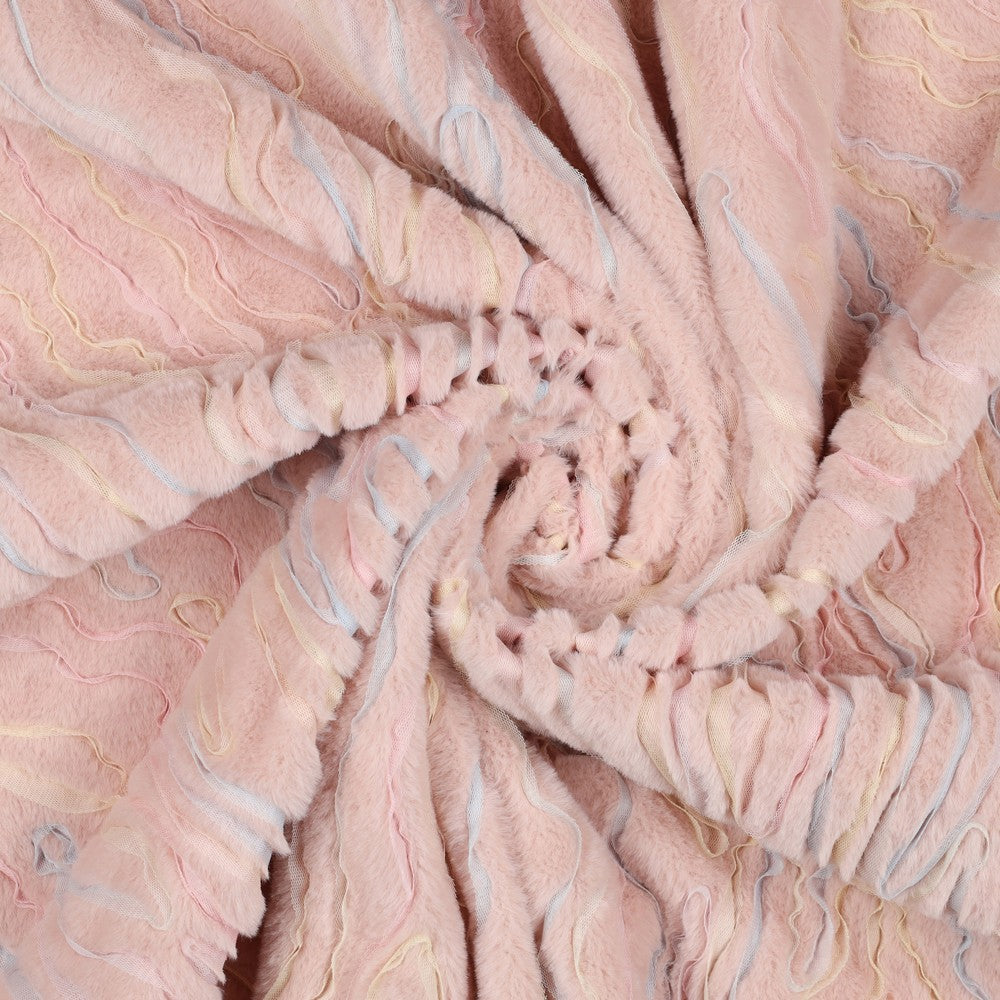 Arc-en-ciel en fausse fourrure avec tulle