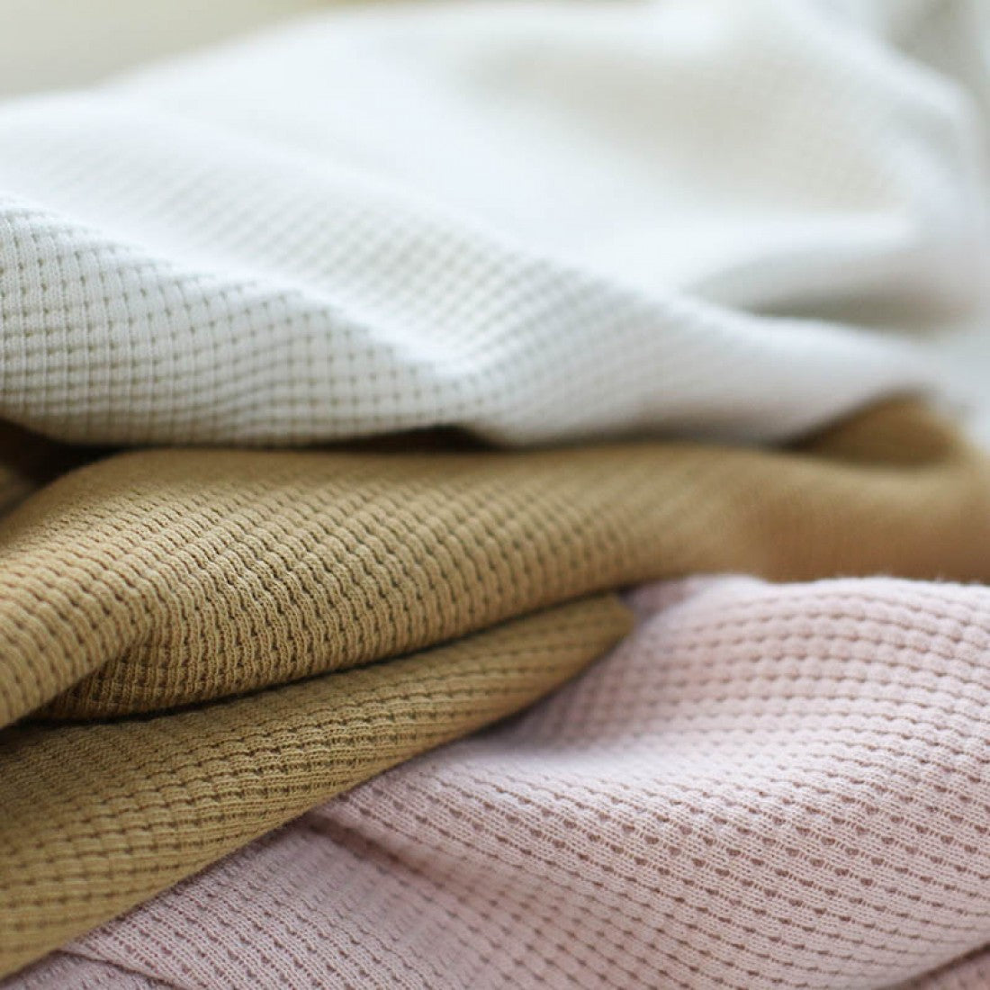 Jersey maille gaufrée moutarde