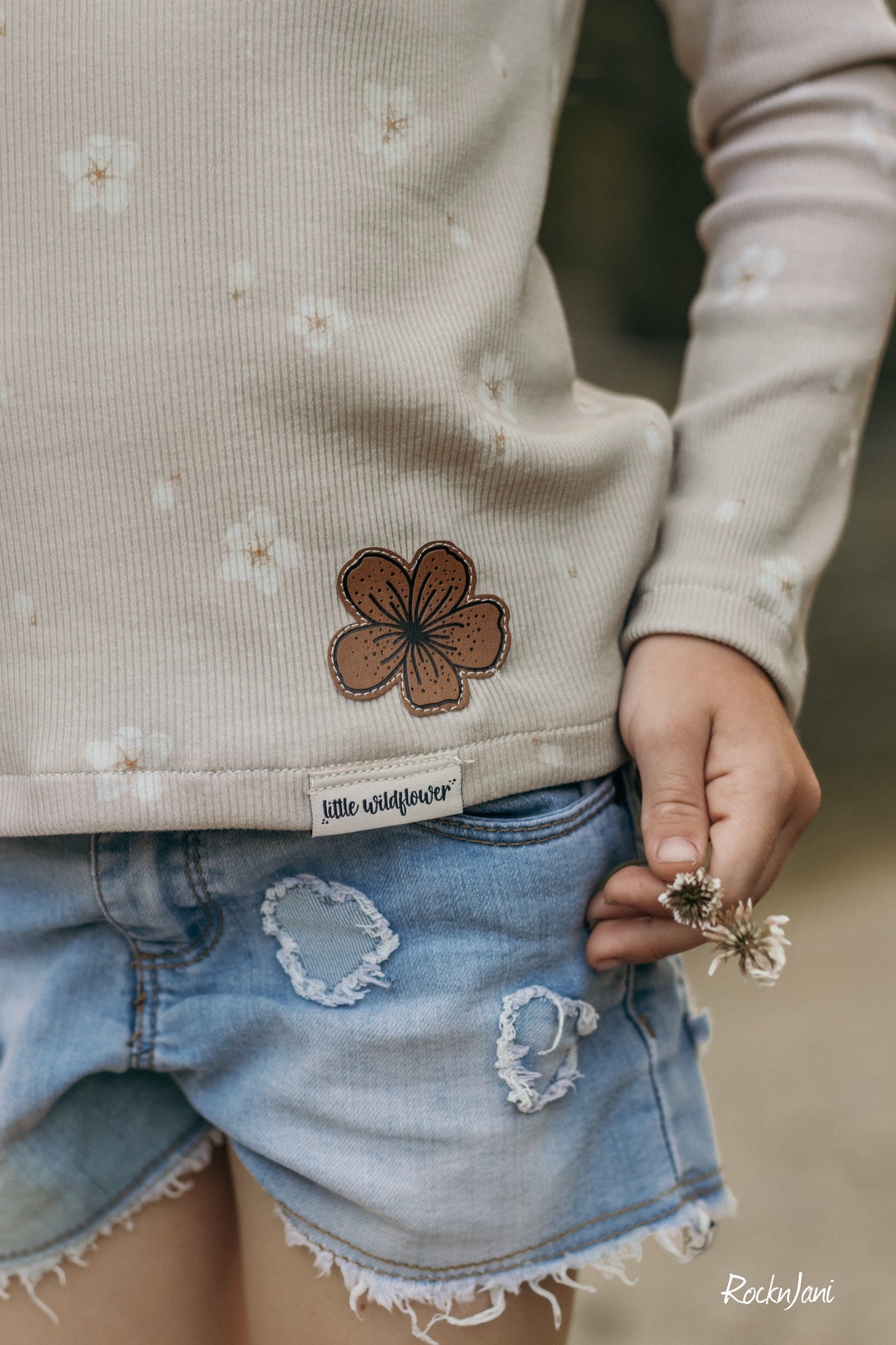 Label little Wildflower